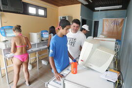 Programa Internet na Praia, desenvolvido pela Secretaria da Ciência e Tecnologia em parceria com a Procergs, oferece aos veranistas e moradores do Litoral Norte gaúcho acesso à internet. Autor: Itamar Aguiar