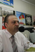Chefe da Casa Civil, Alberto Oliveira, durante entrevista no estúdio de rádio da Secretaria de Comunicação do Estado. Autor: Ivan de Andrade