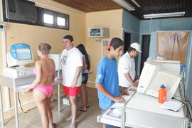 Programa Internet na Praia, desenvolvido pela Secretaria da Ciência e Tecnologia em parceria com a Procergs, oferece aos veranistas e moradores do Litoral Norte gaúcho acesso à internet. Autor: Itamar Aguiar