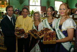 Imagem de Gabinete Germano Rigotto, dia 09/02/2003, horário 10:29. Autor: Nabor Goulart