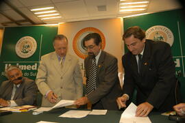 Vice-governador, Antônio Holfeldt, durante assinatura de convênio entre a secretaria do Meio Ambiente do Governo do Estado e Unimed. Autor: Paulo Dias