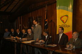 Governador Germano Rigotto em reunião com o Fórum dos COREDES. Autor: Paulo Dias