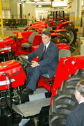 Germano Rigotto visita a fábrica de tratores AGCO-Massey Ferguson. Autor: Nabor Goulart
