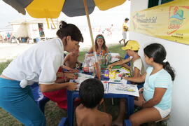 Secretaria da Educação promove oficinas de arte voltadas às crianças na Beira-Mar de Capão da Canoa. Autor: Itamar Aguiar