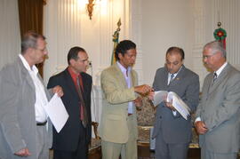 Chefe da Casa Civil, Alberto Oliveira, recebe o secretário de Obras Públicas e Saneamento, Frederico Antunes, dia 16/01/2006, horário 15:15. Autor: Laura Bretanha