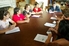 Governador Germano Rigotto em audiência com o Movimento de Mulheres Trabalhadoras Rurais. Autor: Nabor Goulart