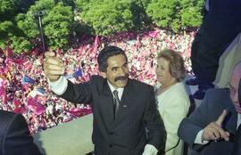 Posse do governador do Rio Grande do Sul, Olívio Dutra, na sacada do Palácio Piratini