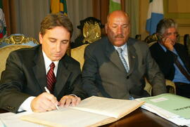 Governador Germano Rigotto em reunião do CODESUL, com os Governadores do Paraná, Mato Grosso do Sul, Santa Catarina. Autor: Nabor Goulart