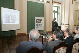 Vice-governador, Antônio Hohlfeldt, participa da entrega do projeto Fala Aí Porto Alegre ao Prefeito de Porto Alegre, José Fogaça. Autor: Ivan de Andrade
