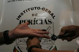 Posto de identificação do Instituto-Geral de Perícias para emissão de carteiras de identidade durante o Operação Verão. Autor: Itamar Aguiar