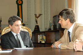 Governador Germano Rigotto em audiência com deputado Julio Redecker. Autor: Paulo Dias