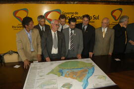 Governador em exercício, Antônio Hohlfeldt, durante o lançamento do Mapa Hidrogeológico do Rio Grande do Sul. Autor: Paulo Dias