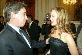 Germano Rigotto com a atriz Mariana Ximenes. Autor: Nabor Goulart