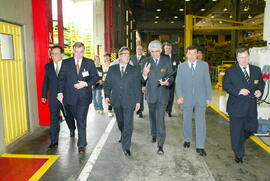 Germano Rigotto participa da inauguração da unidade de pintura e-coat, da John Deere. Autor: Nabor Goulart