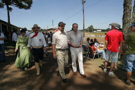 Chefe da Casa Civil, Alberto Oliveira, e governador em exercício, Antônio Hohlfeldt, visitam o XXVII Rodeio Crioulo Nacional de São José dos Ausentes. Autor: Ivan de Andrade