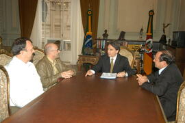 Governador Germano Rigotto em audiência com representantes da Arno. Autor: Paulo Dias