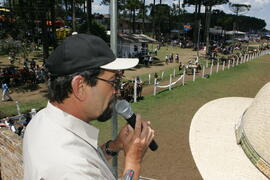 Chefe da Casa Civil, Alberto Oliveira, e governador em exercício, Antônio Hohlfeldt, visitam o XXVII Rodeio Crioulo Nacional de São José dos Ausentes. Autor: Ivan de Andrade