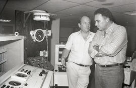Secretário da Ciência e Tecnologia, Ruy Carlos Ostermann, visitando aeromóvel