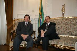 Chefe da Casa Civil, Alberto Oliveira, em audiência com o presidente da Famurs, Mauri Heinrich. Autor: Ivan de Andrade