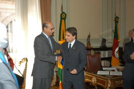 Germano Rigotto assina aposentadoria de Gleno Scherer, Presidente do Tribunal de Contas. Autor: Paulo Dias