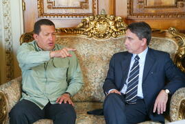 Germano Rigotto recebe o Presidente da Venezuela, Hugo Chávez. Autor: Nabor Goulart