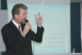 Secretário da Educação, José Fortunati, preside reunião de representantes institucionais - programa “Alfabetização Articulando Parcerias”. Autor: Ivan de Andrade