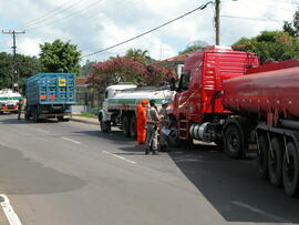 Fiscalização de cargas tóxicas irregulares. Autor: Alfonso Abraham