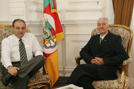 Chefe da Casa Civil, Alberto Oliveira, durante audiência com o presidente da Câmara de Vereadores de Imbé, José Barbosa. Autor: Itamar Aguiar