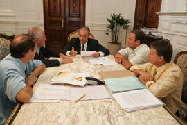 Chefe da Casa Civil, Alberto Oliveira, em audiência com o prefeito de Nova Prata, Vitor Pletsch. Autor: Itamar Aguiar
