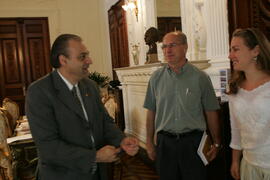 Chefe da Casa Civil, Alberto Oliveira, durante audiência com o vereador de Bento Gonçalves, Mario Gabardo. Autor: Ivan de Andrade