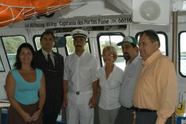 Governador em exercício, Antônio Hohlfeldt, visita a Ilha da Pólvora e assina protocolo. Autor: Paulo Dias