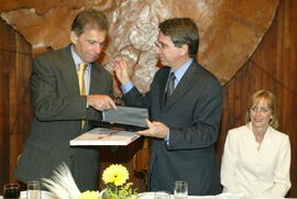 Germano Rigotto em jantar da companhia de cigarros Souza Cruz Nacional e Internacional. Autor: Nabor Goulart