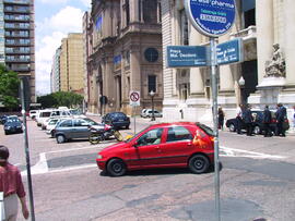 Imagem de Gabinete Germano Rigotto de 10 de fevereiro de 2003, horário 13:00. Autor: Ivan Andrade