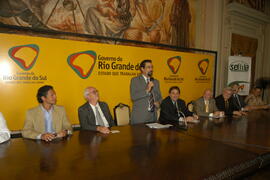 Governador em exercício, Antônio Hohlfeldt, durante o lançamento do Mapa Hidrogeológico do Rio Grande do Sul. Autor: Paulo Dias