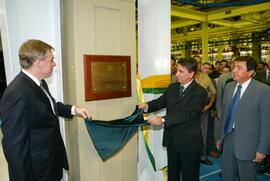 O governador do estado Germano Rigotto participa da inauguração da unidade de pintura e-coat, da John Deere, em Horizontina. Autor: Nabor Goulart