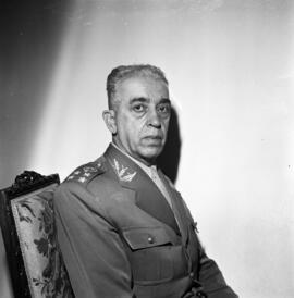 General Machado Lopes, comandante do 3º Exército, em apoio à Legalidade